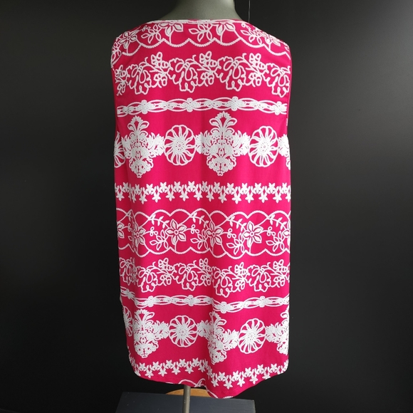 NWOT  SJS PINK/WHITE EMBROIDERED SLEEVELESS TOP TIE FRONT - SIZE MEDIUM - Picture 2 of 7